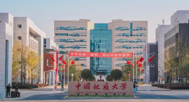 華電大學(xué)城新能源王明祥,華電新能源學(xué)院，華電大學(xué)城新能源王明祥在華電新能源學(xué)院的探索與實(shí)踐