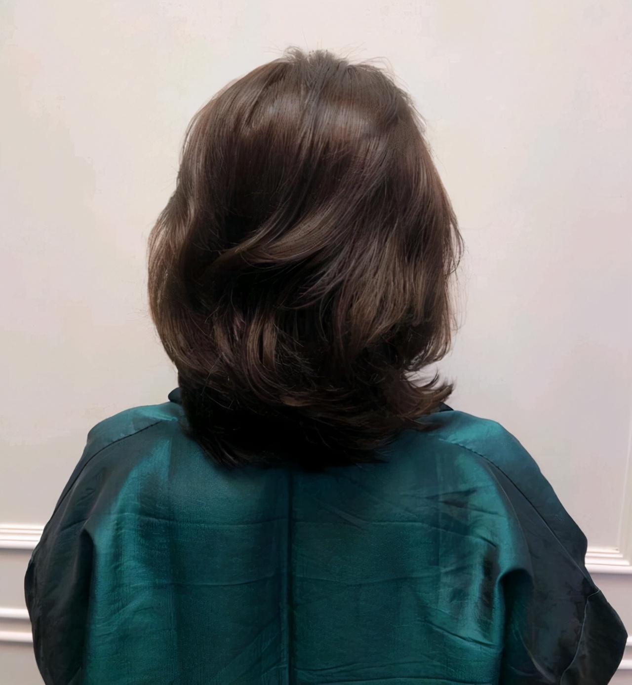 30歲女人最新發(fā)型,30歲女人最新發(fā)型短發(fā)，30歲女性最新發(fā)型流行趨勢(shì)，短發(fā)造型大解析