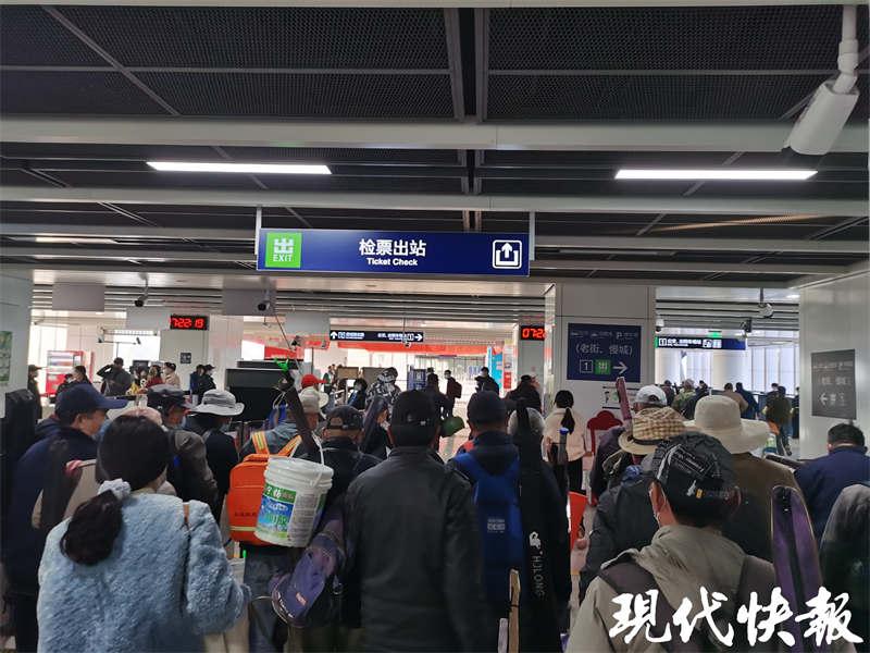 南京地鐵s9最新消息,南京地鐵s9最新消息表，南京地鐵S9最新消息表揭秘，最新進展與動態(tài)更新