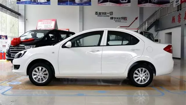 新能源車比亞迪內(nèi)飾,新能源車比亞迪內(nèi)飾圖片，比亞迪新能源車內(nèi)飾圖片及詳解