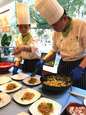 寧德新能源食堂，探尋多個(gè)店面的美食之旅，寧德新能源食堂美食探秘，多店面美食之旅