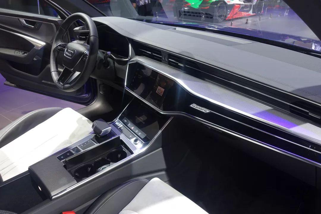 寶馬7系新能源綠牌車型，寶馬7系純電動版，綠牌新貴來襲