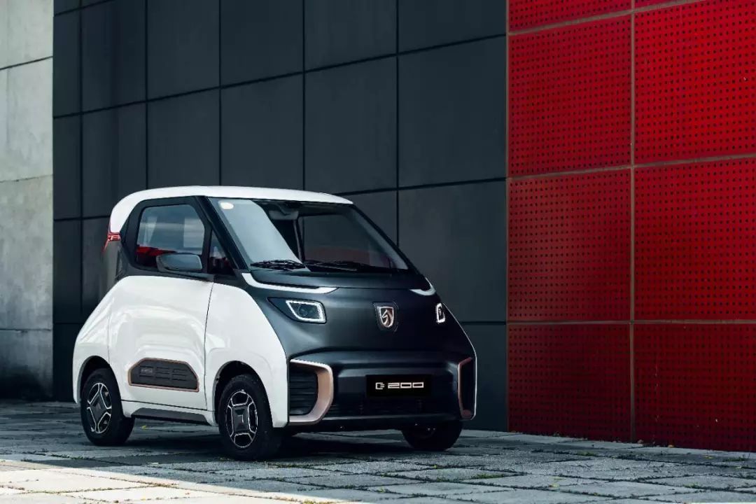 新能源電動(dòng)車十五度行駛，新能源電動(dòng)車十五度行駛性能探索