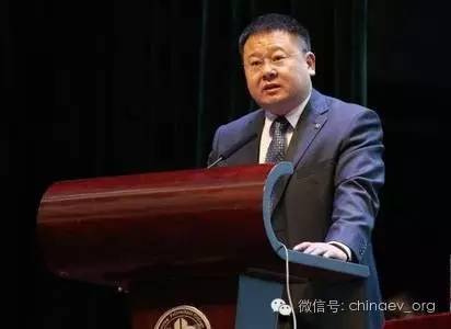 楊亮北汽新能源工程師,北汽新能源楊彬，楊亮與北汽新能源工程師楊彬的技術(shù)探索之旅