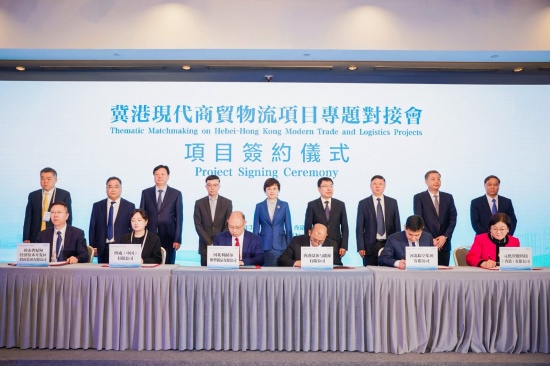 新澳精準(zhǔn)資料免費提供2024澳門,新澳門期期準(zhǔn)，新澳門期期準(zhǔn)，警惕免費資料背后的犯罪風(fēng)險