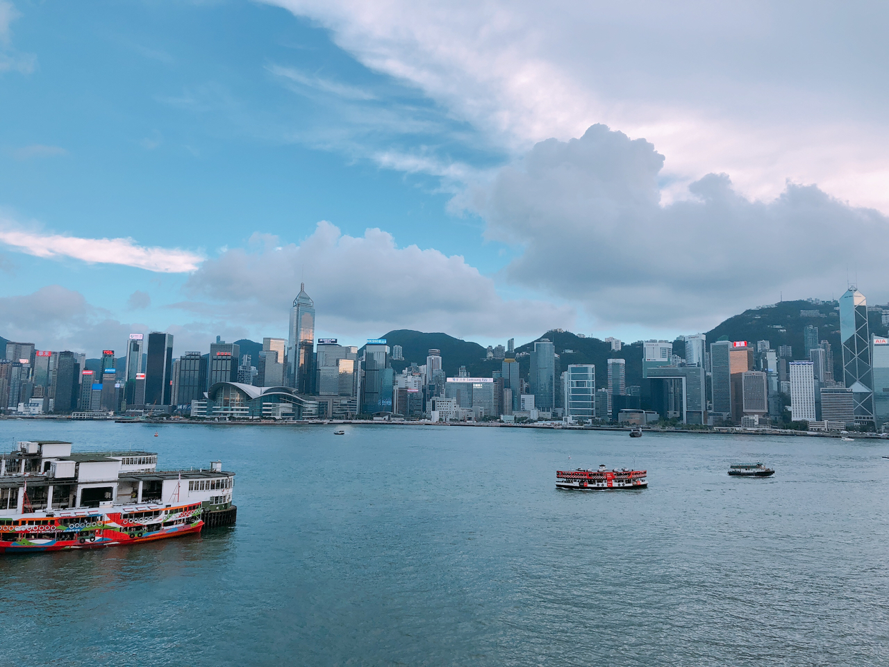 香港風(fēng)景高清圖片白天,香港風(fēng)景高清圖片白天黑夜，香港風(fēng)景高清圖片，白天與晝夜之美